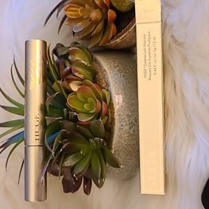 Stila Huge Extreme Lash Mascara